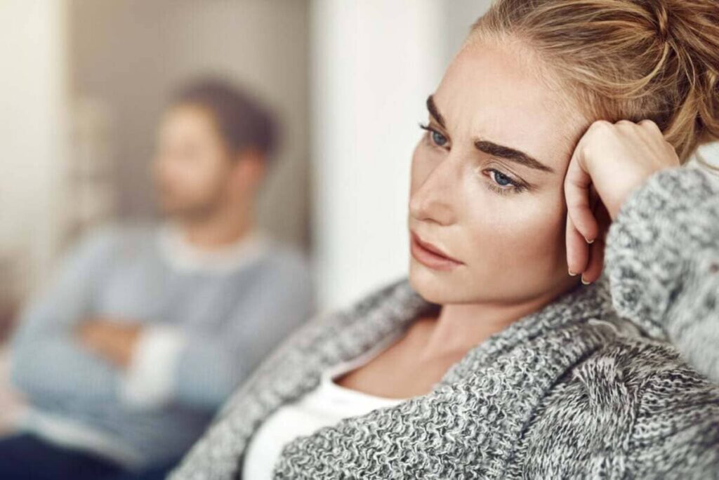 10 seemingly harmless things you do that signal an imminent breakup