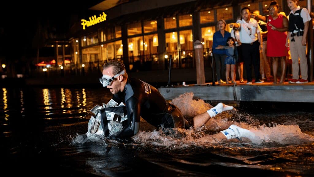 Thief in Full Scuba Gear Robs Disney Restaurant, Then Swims Away
