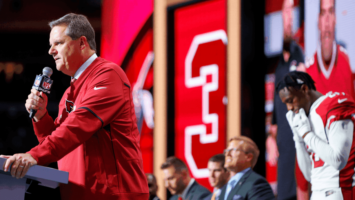 Arizona Cardinals Drafting Jeremiyah Love Doesn’t Make Any Sense